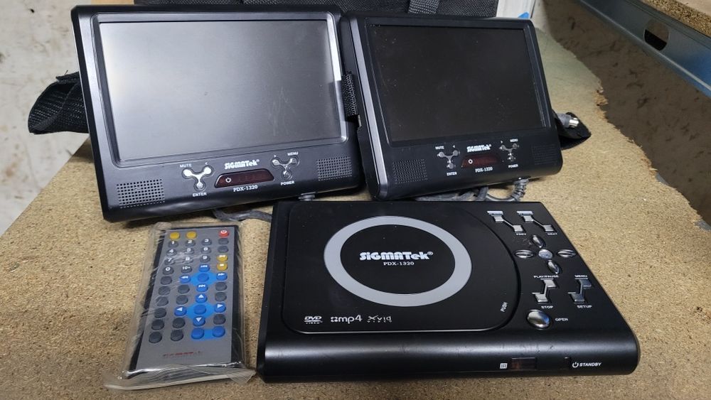 Leitor DVD portátil c/ 2 ecrãs