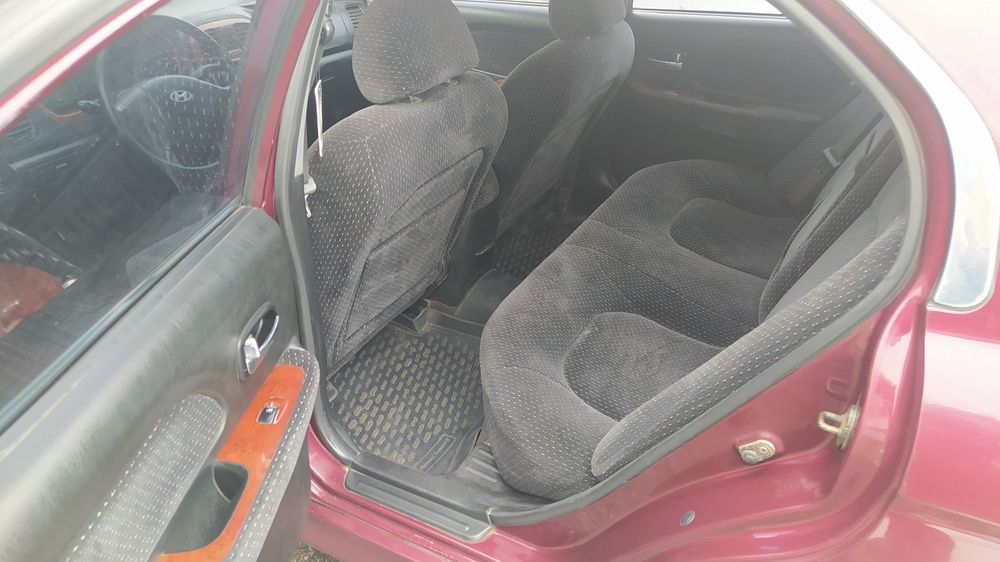 Хюндай     Соната .