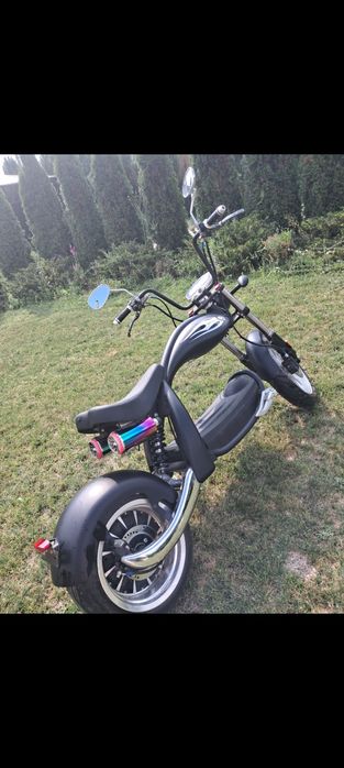 Електроскутер новій