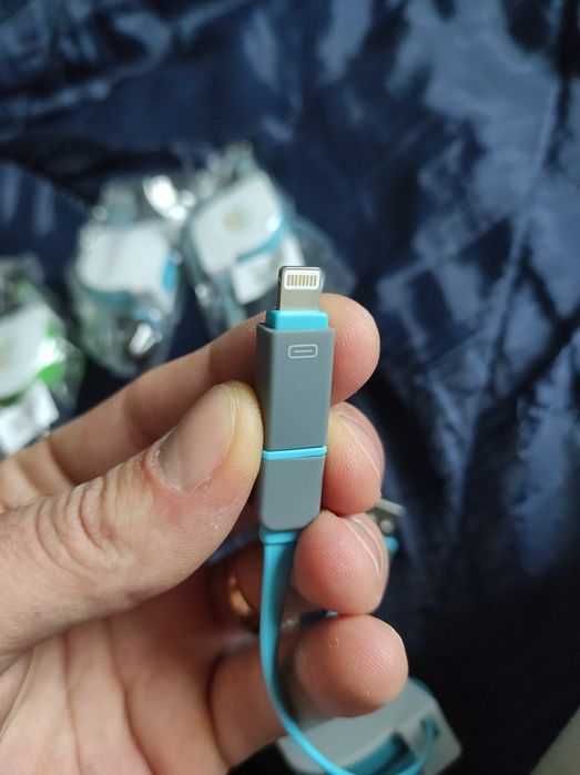 Wysuwany port Micro USB 2 w 1  iPhone Android