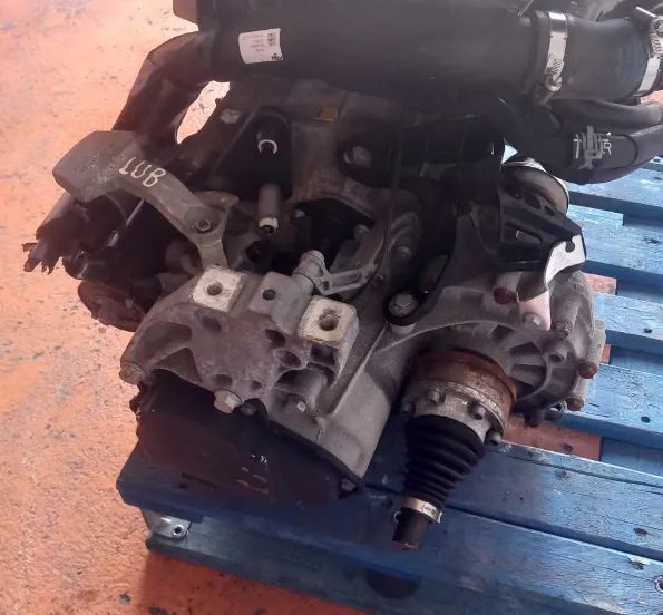 Caixa de Velocidades Seat Ateca/Altea/Vw Golf VI/Audi A3 Ano 2014 1.6TDI Ref: LUB