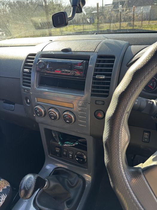 Nissan Pathfinder 2,5 td