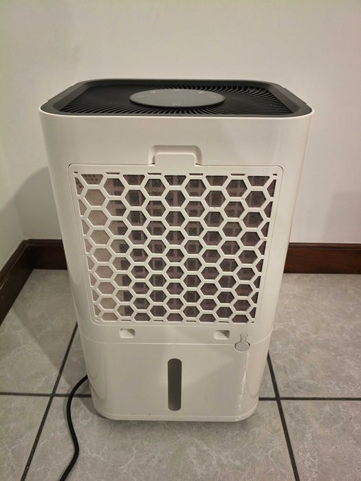 Desumidificador silencioso 15 l, com desligamento automático, temporizador 24h e baixo consumo