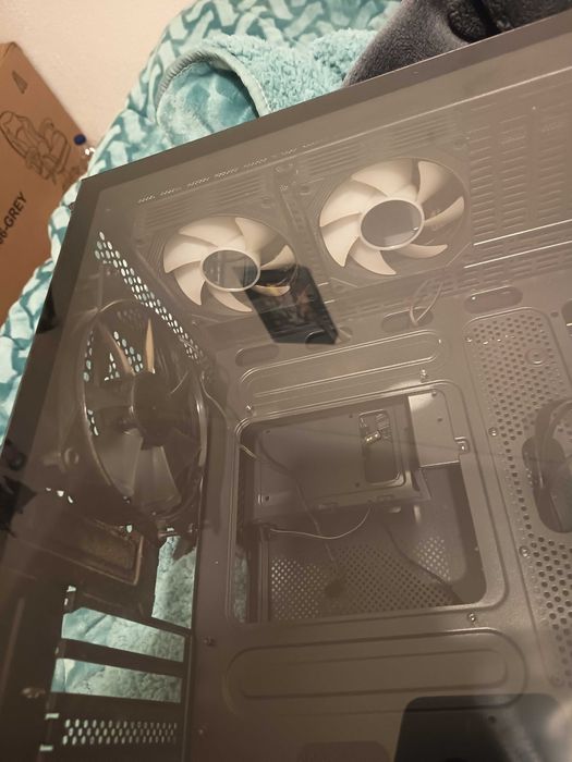 Caixa desktop de vidro gamer c/ Fans