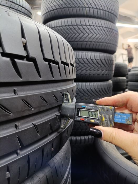 Пара літньої гуми 225/50/18 Continental