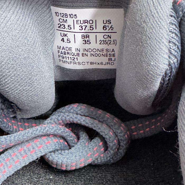 ОРИГІНАЛ 100%  Кросівки Asics  Gore tex водонепроникні /37 р