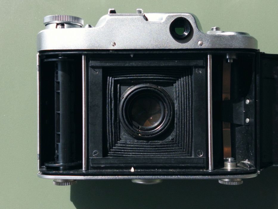 Super Fujica-6 - плівкова середньоформатна фотокамера