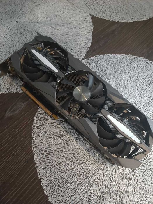 Vendo placa gráfica ZOTAC GTX 1070 Ti