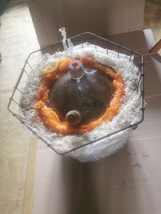 Dymion na wino 40 /50l.