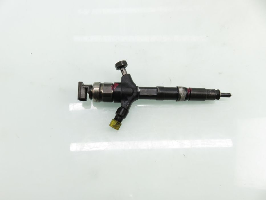 Wtryskiwacz Toyota Corolla Verso 2.0 D-4d - 236700g010