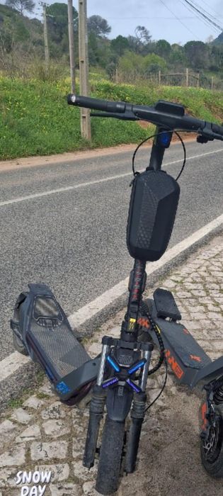 Trotinete Elétrica SEGWAY-NINEBOT ZT3 Pro (1.600 W - Autonomia: 70 Km - Preto)