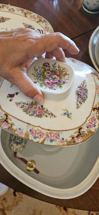 Terrina de Sopa Antiga em Porcelana  Italiana Depos