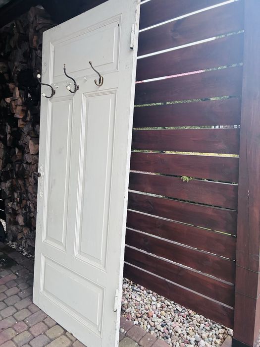 Stare drewniane dzwi do renowacji 3 szt