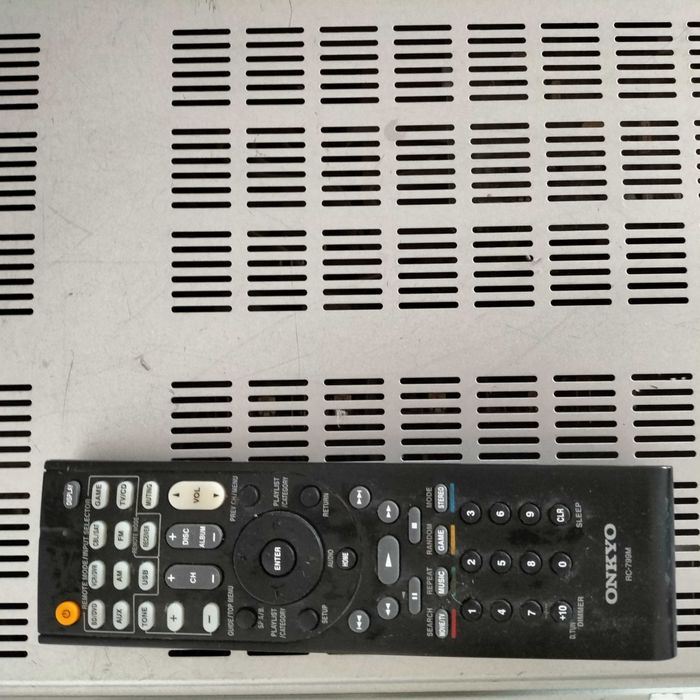 Amplituner Onkyo TX-SR313