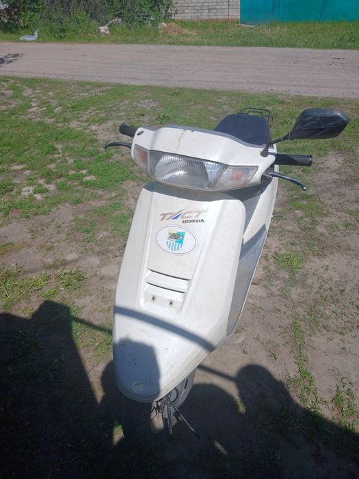 Продам скутер Honda tact af24
