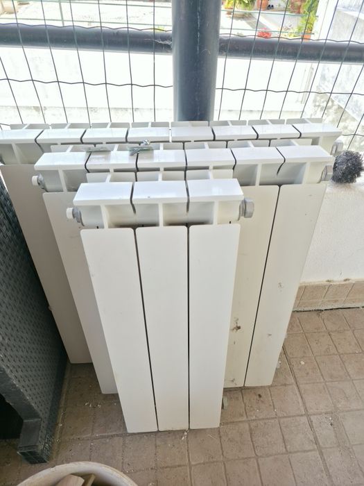 Lote de Artigos para Casa / Remodelação – Excelente Estado (Loiça, Móvel, Porta, Caldeira)