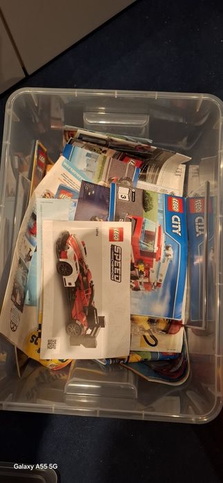 Caixas com diversos Legos