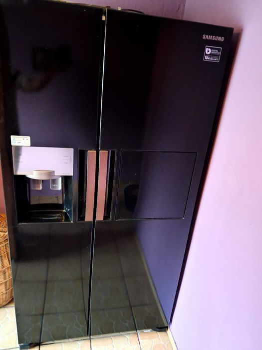 Lodówka SAMSUNG RS7687FHCBC Side by Side