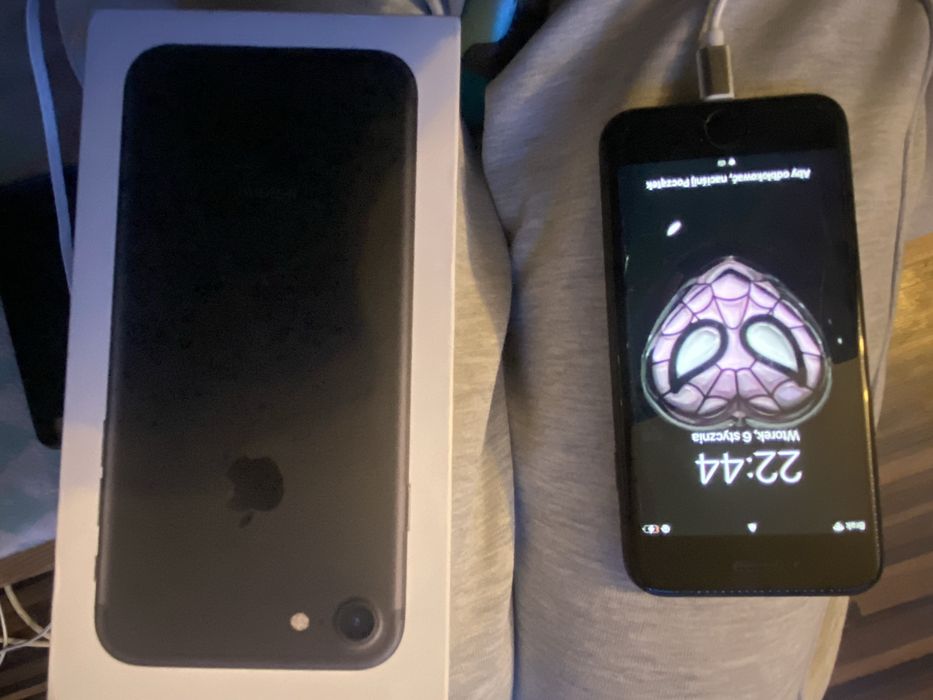 iPhone 7 w dobrym stanie