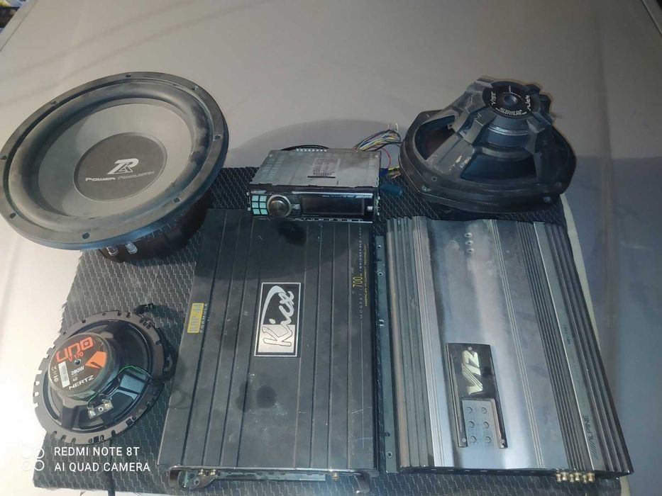 Комплект автозвуку