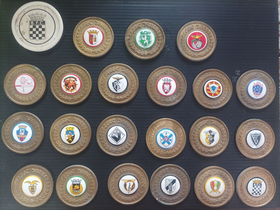 21 Medalhas clubes 1ª divisão nacional 1987/88