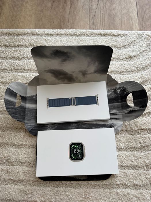 Apple Watch Ultra 3 - 49mm - Natural Titanium - GPS + Cellular