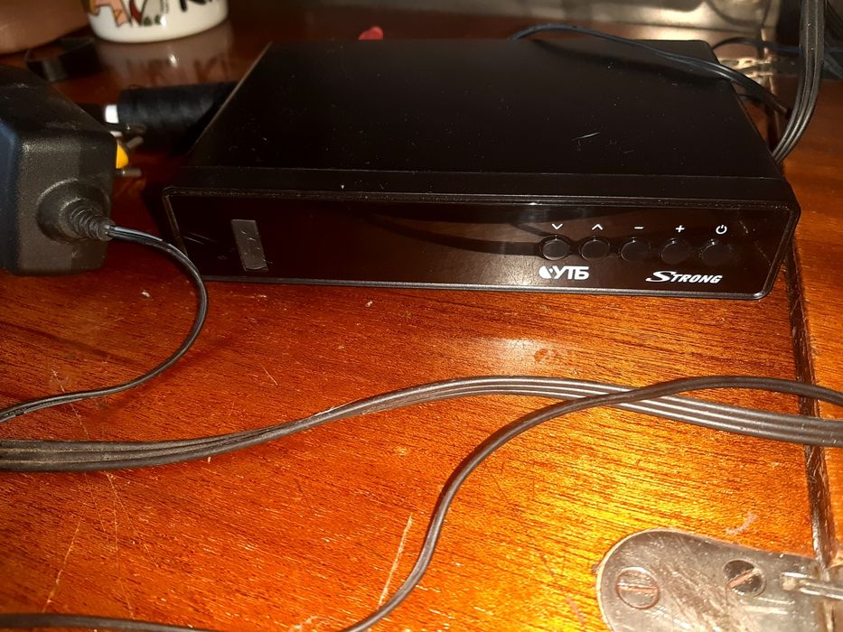 Тюнер          УТБ