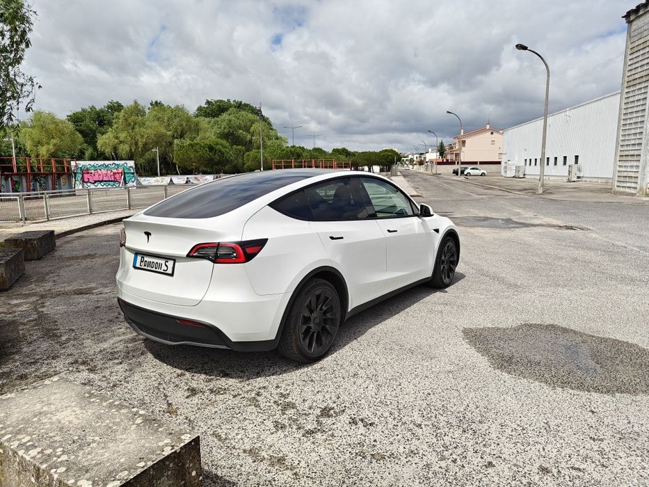 Tesla Model Y Long Range 2023