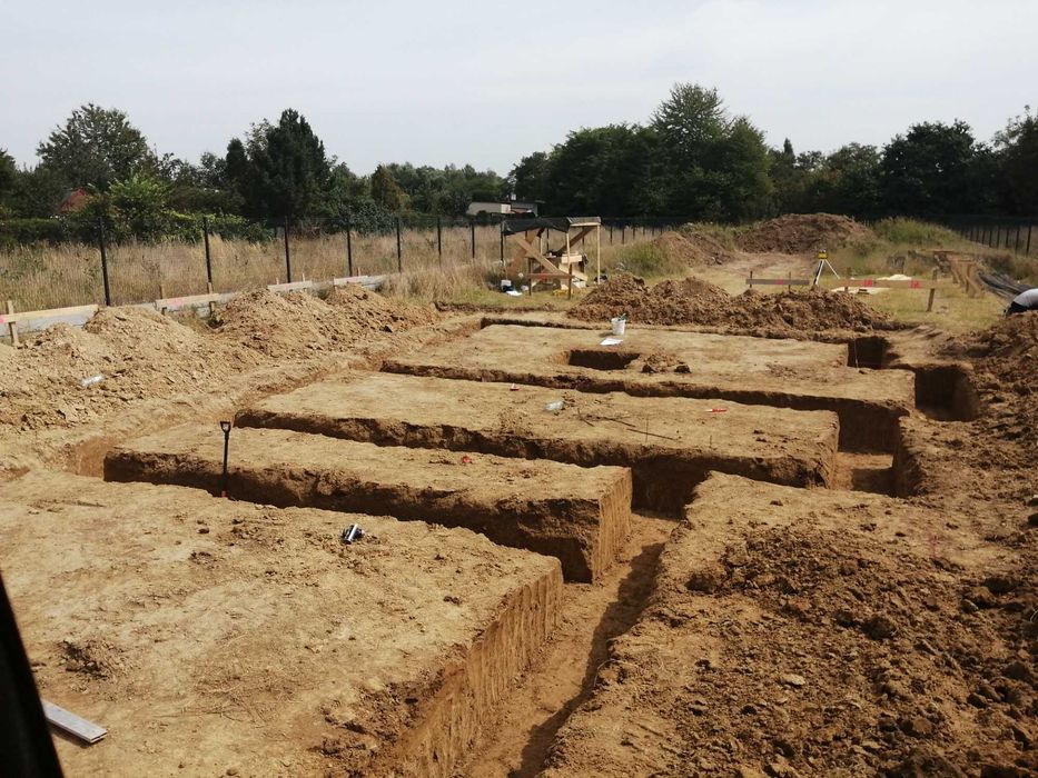 Usługi Minikoparka 5 i 3tony. Prace ziemne, Koparko ładowarka  wozidlo