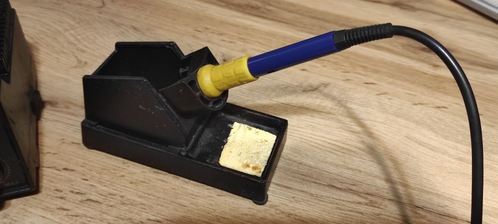 Stacja lutownicza Lutownica WEP 937D+ 75W sprawna groty w zestawie