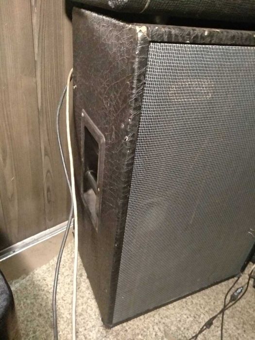 Бас-гитарный кабинет 2х12"+HF Driver. В стиле Ampeg. Обмен.