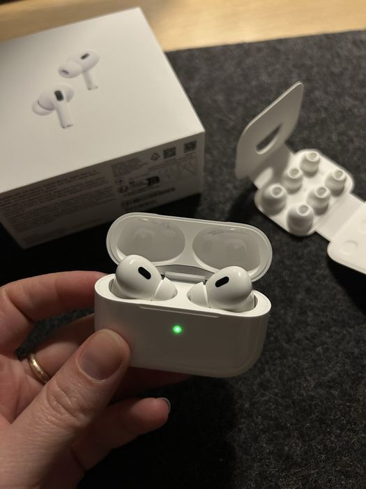 Apple AirPods Pro 2nd Generation