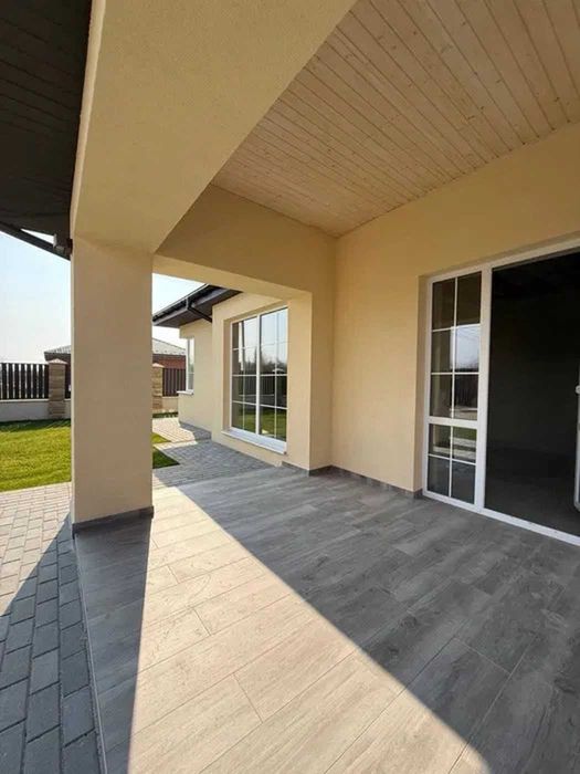 Продаж сучасного будинку «американки» в м. Ужгород