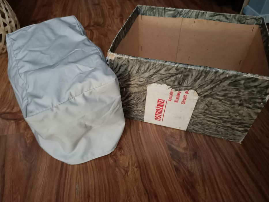 Stary miernik częstotliwości MC-3B.