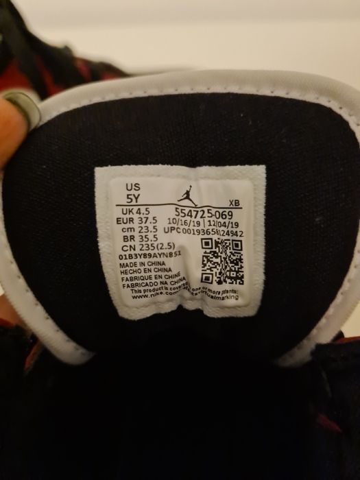 Tenis Air Jordan 1 Mid GS "Chicago Black Toe"