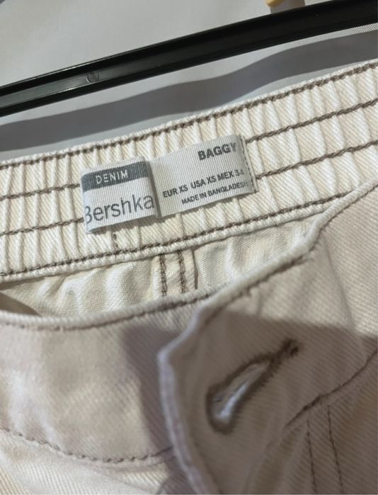 Calças baggy brancas