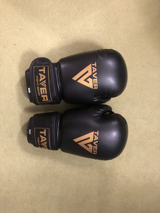 Rękawice bokserskie firmy Taver 8 oz