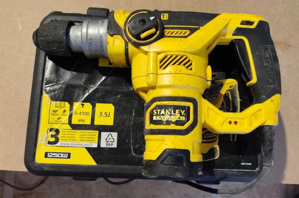 Martelo Demolidor/ Perfurador Stanley Fatimax 1250W – Usado (3)
