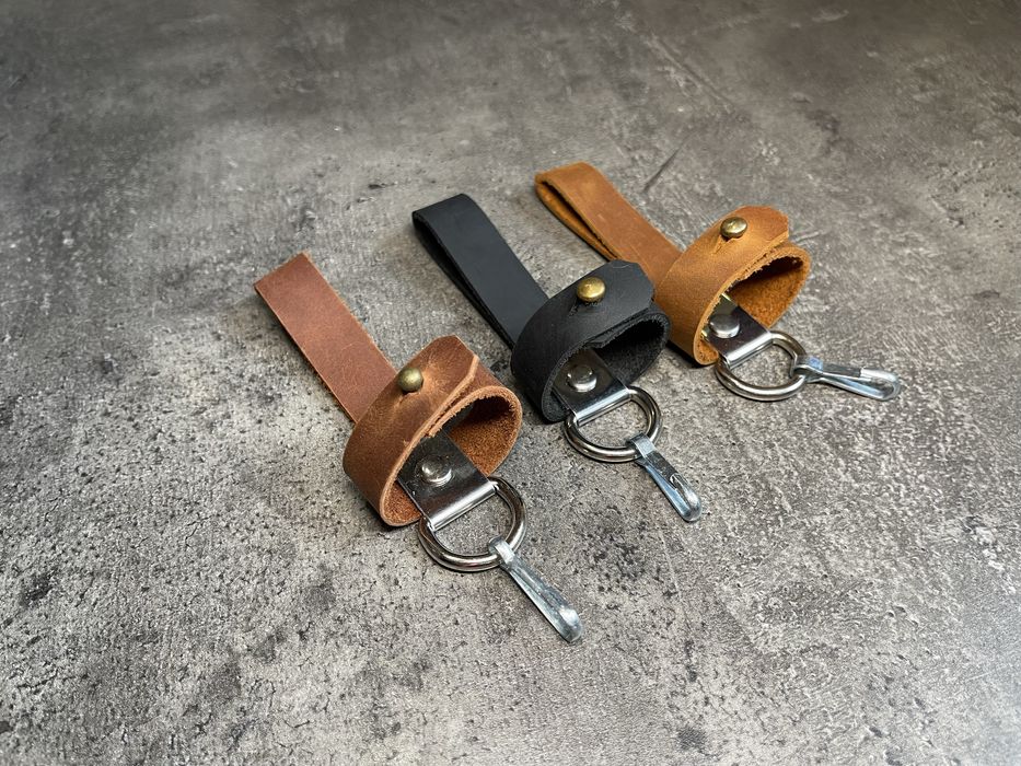 Шкіряний тренчик підвіс для штик ножа/ багнет ножа з карабіном