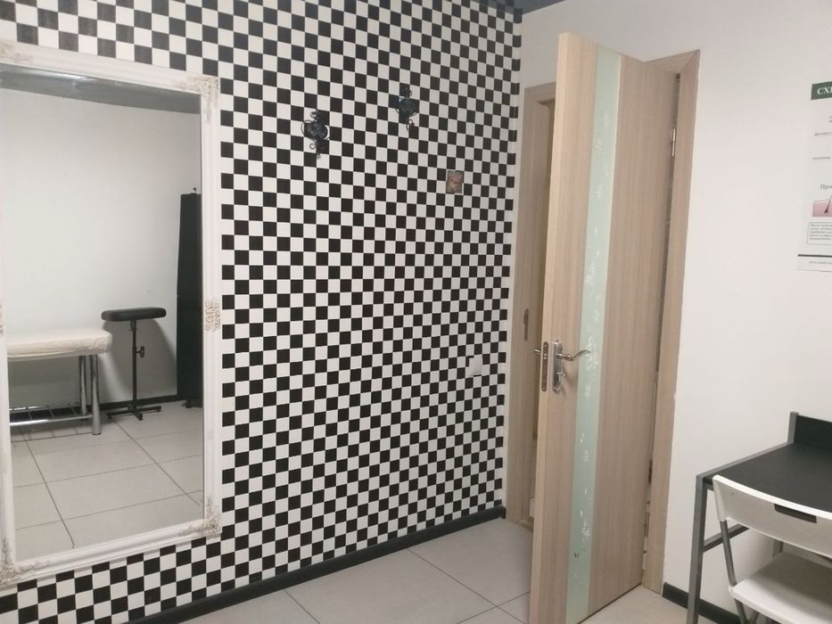 Продам коммерцию в центре города. Подвал / Тату салон