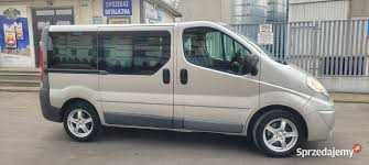 Renault Trafic 9 osobowy wynajem diesel