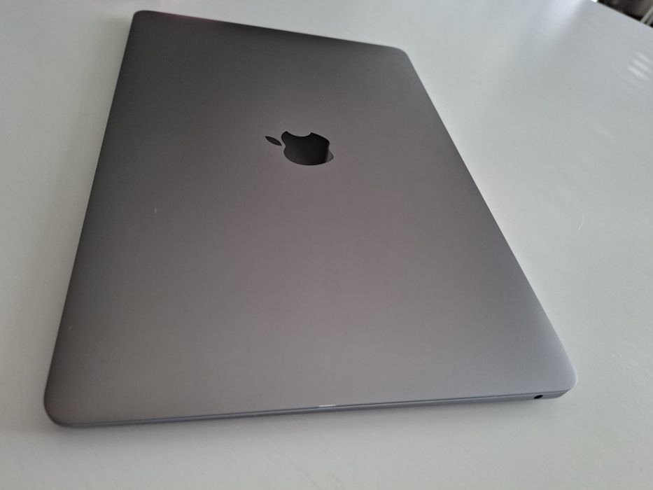 Macbook Air M1 (2020)