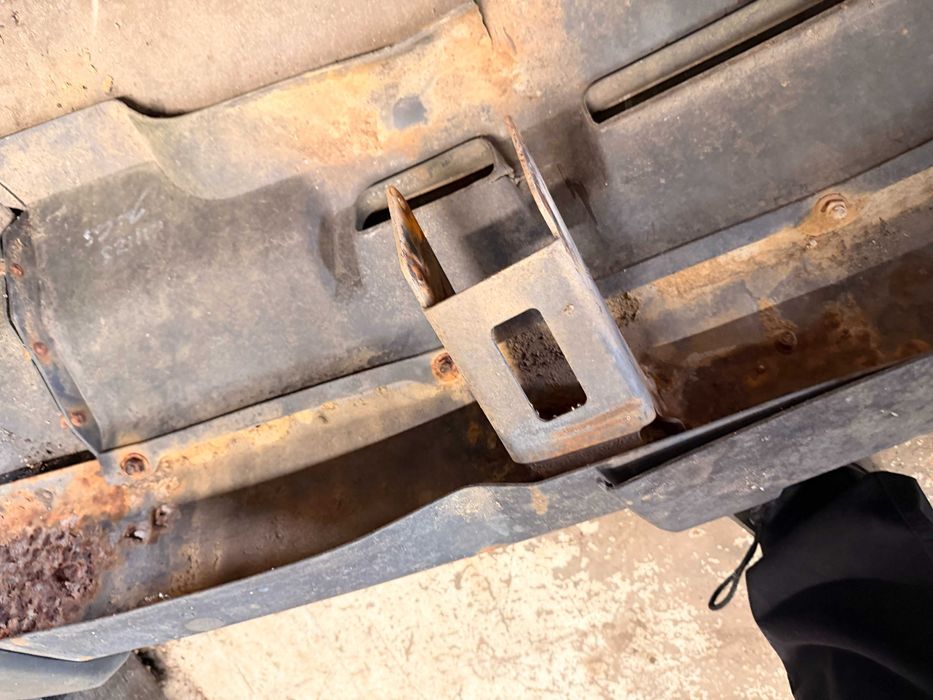 Land Rover Discovery 200 parachoque dianteiro completo