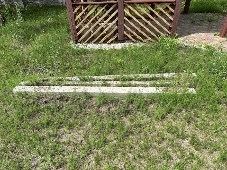 Бетонні балки / стовбчики 246 х 14 х 12 см, 4 штуки