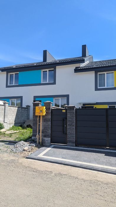 Вигідна пропозиція! Котедж з міськими комунікаціями