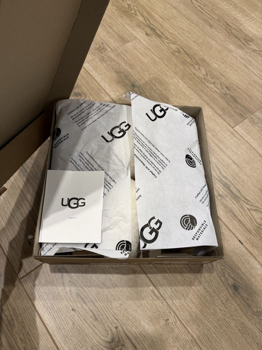 Угги жіночі ugg 40 розмір світло коричневі нові!!