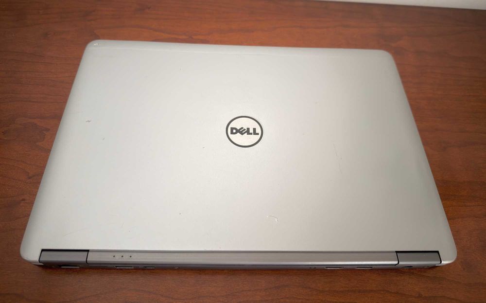 Dell Latitude E7440|14.1"FullHD|i5-4310u|8G Ram|Ssd 250Gb|Bateria NOVA