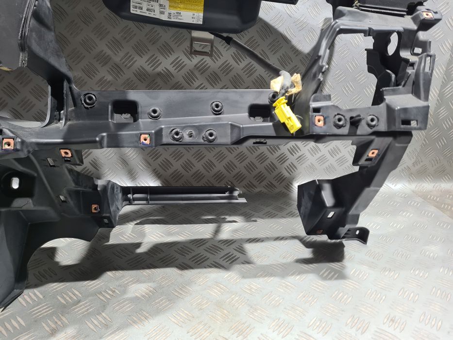 deska kokpit konsola airbag pasy opel zafira c