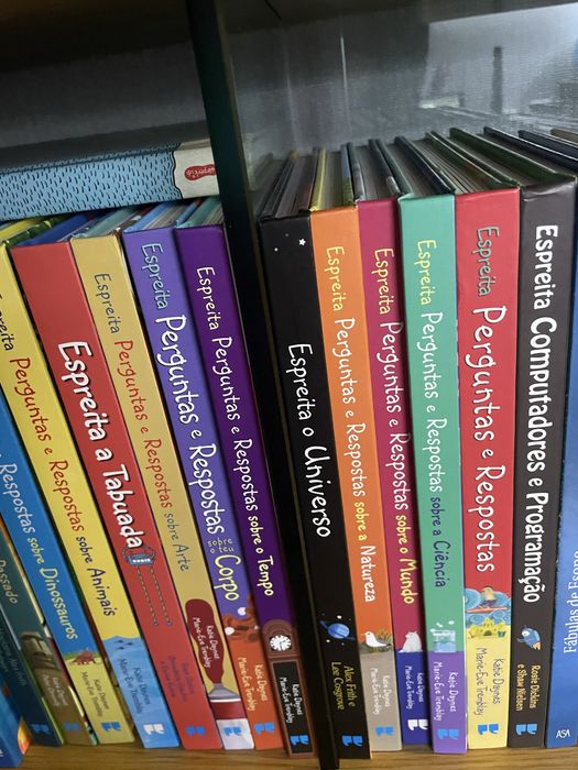 Livros coleção Espreita Porto Editora