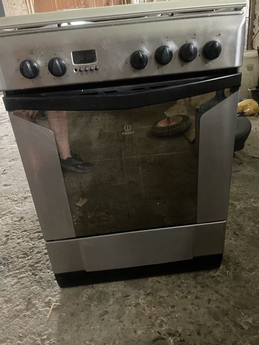 Газова плитка з електо духовкою Beko